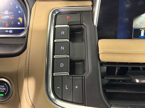 Used 2024 Chevrolet Tahoe Premier image 32