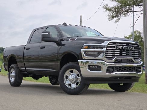 New 2026 RAM 2500 Tradesman AWD/4WD image 2