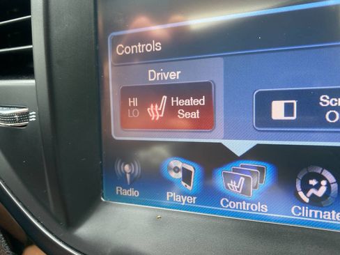 Used 2014 Chrysler 300 S AWD/4WD image 31