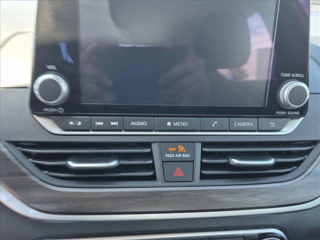 Used 2025 Nissan Altima 2.5 SV AWD/4WD image 9