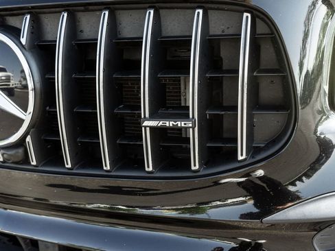Used 2022 Mercedes-Benz GLB 35 AMG 4MATIC image 36