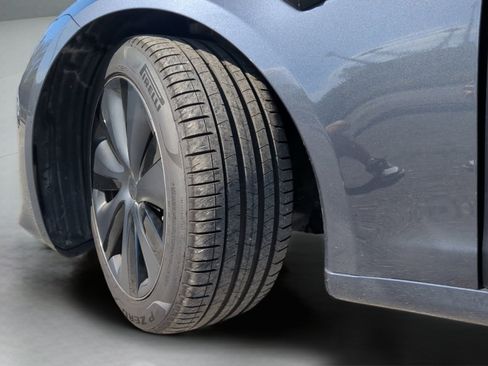 Used 2022 Tesla Model S image 62