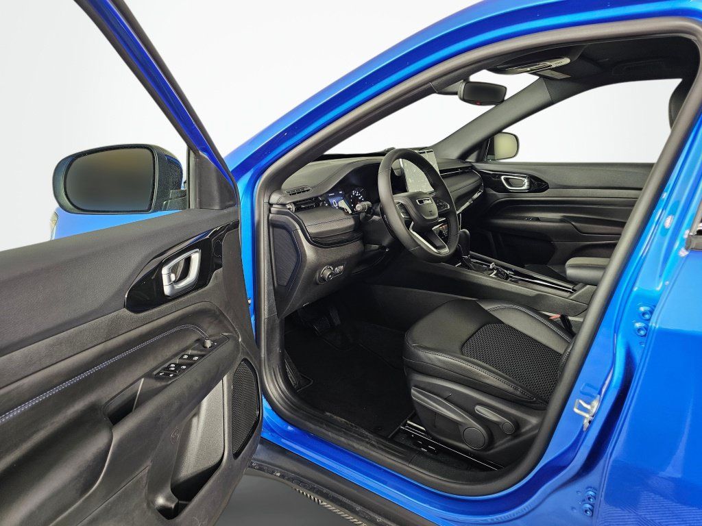 New 2026 Jeep Compass Latitude AWD/4WD image 22