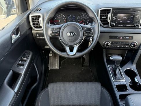 Used 2019 Kia Sportage LX image 16