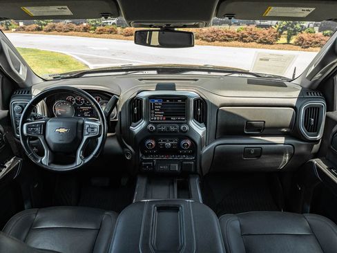 Used 2021 Chevrolet Silverado 1500 LTZ AWD/4WD image 22