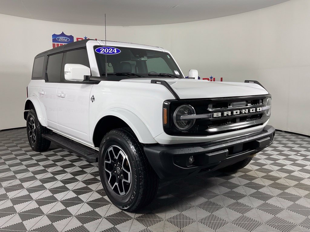 Used 2024 Ford Bronco Outer Banks AWD/4WD image 1