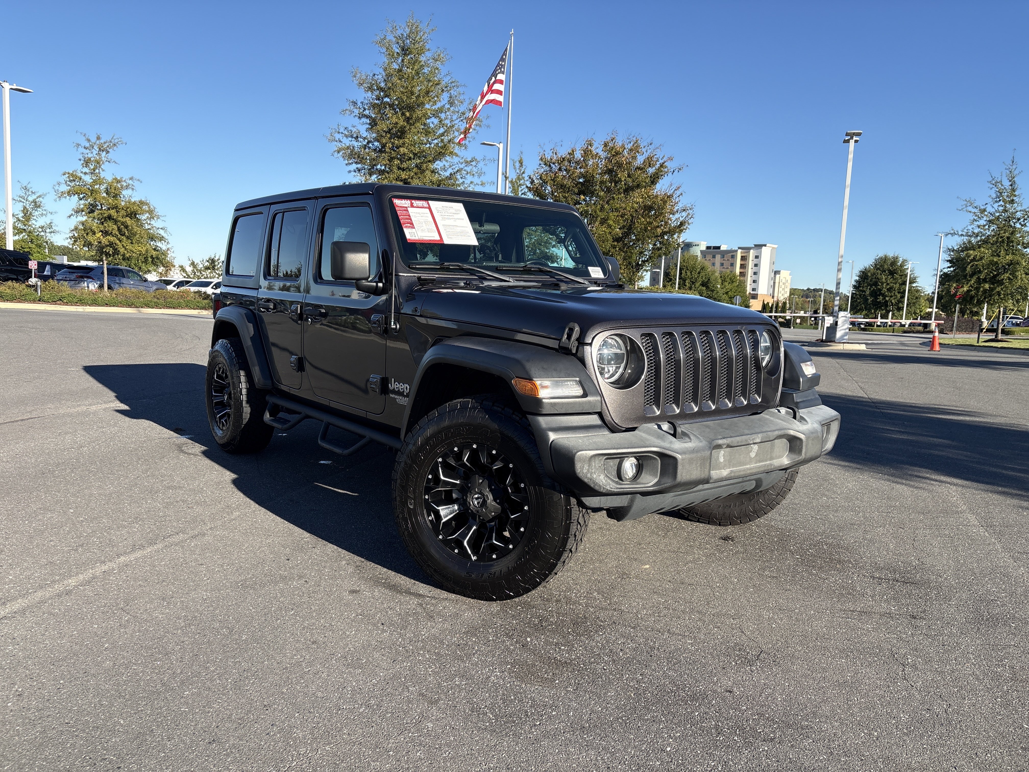 Used 2020 Jeep Wrangler Unlimited Sport S AWD/4WD image 2