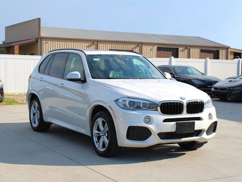 Used 2015 BMW X5 xDrive35d image 9