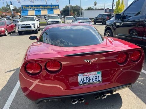 Used 2008 Chevrolet Corvette Coupe w/ Preferred Equipment Group RWD image 8