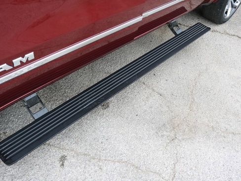 Used 2021 RAM 1500 Limited image 11