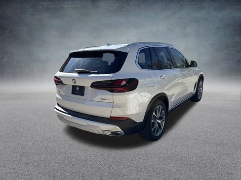 New 2026 BMW X5 xDrive40i w/ Parking Assistance Package image 5