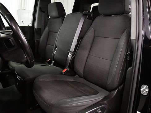 Used 2021 Chevrolet Silverado 1500 LT image 27