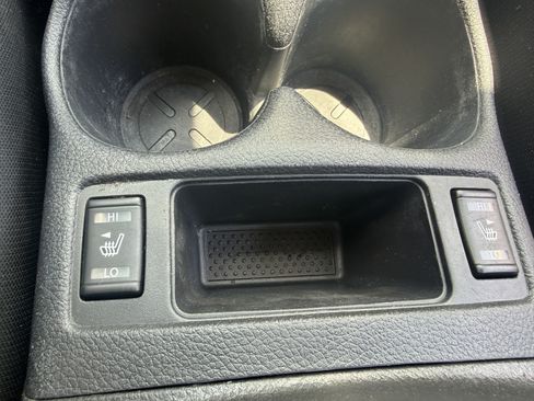 Used 2019 Nissan Rogue SV AWD/4WD image 41