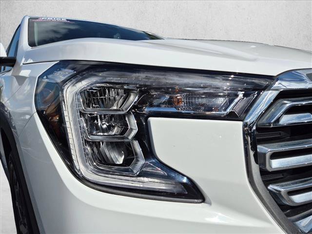 Used 2023 GMC Terrain SLT w/ LPO, Floor Liner Package FWD image 25