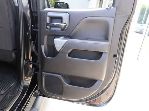 Used 2019 Chevrolet Silverado 1500 LT w/ LPO, Black Pack AWD/4WD image 31