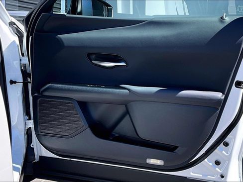 Used 2025 Lexus UX 300h FWD w/ Accessory Package (Z1) image 24