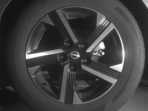 Used 2025 Nissan Sentra SV image 14