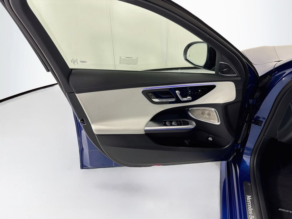 Used 2025 Mercedes-Benz C 300 Sedan image 24