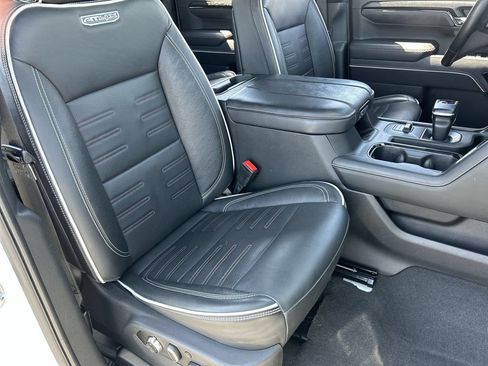 Used 2023 GMC Sierra 1500 AT4X AWD/4WD image 28