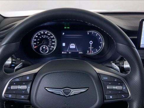 Used 2024 Genesis G70 3.3T Advanced RWD image 11