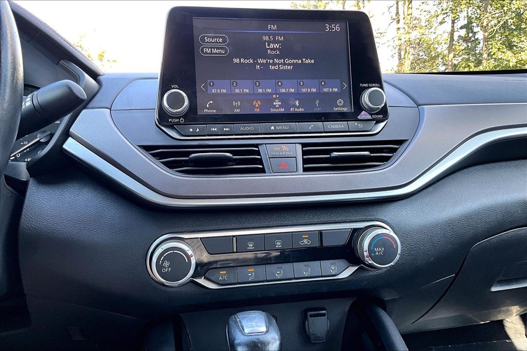 Used 2024 Nissan Altima 2.5 SR FWD image 18
