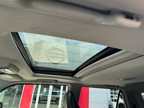 Used 2019 Toyota 4Runner SR5 Premium AWD/4WD image 2
