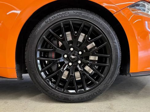 Used 2020 Ford Mustang GT Premium w/ GT Performance Package RWD image 6