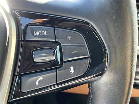 Used 2018 BMW 530i xDrive w/ Premium Package image 25