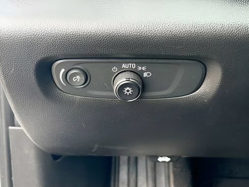 Used 2023 Chevrolet Traverse High Country w/ LPO, Floor Liner Package FWD image 10