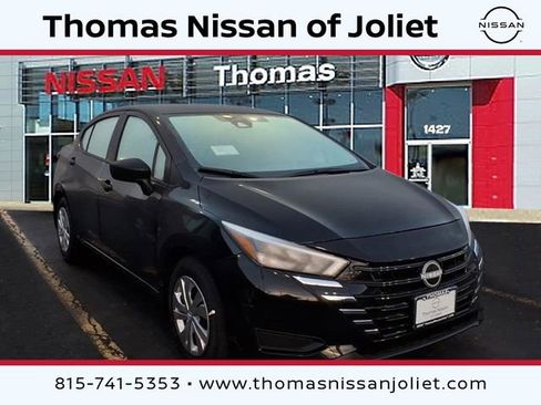 New 2025 Nissan Versa S w/ Trunk Package image 1