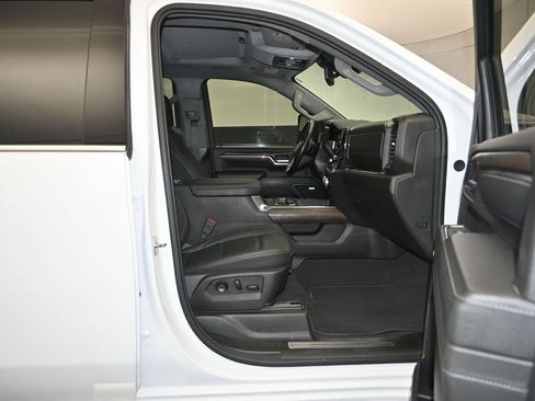 Used 2024 GMC Sierra 3500 SLT w/ SLT Premium Package AWD/4WD image 30