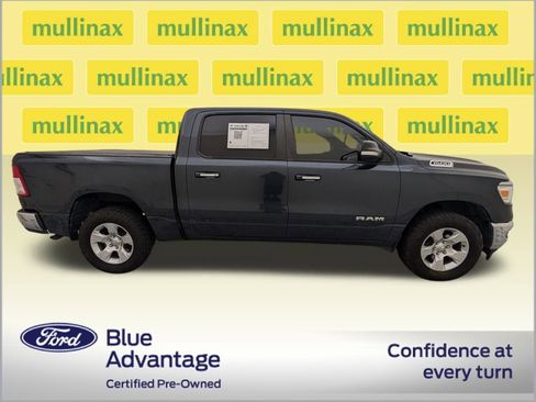 Used 2019 RAM 1500 Big Horn AWD/4WD image 2