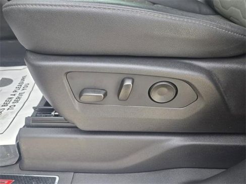 Used 2024 Chevrolet Silverado 1500 ZR2 image 22