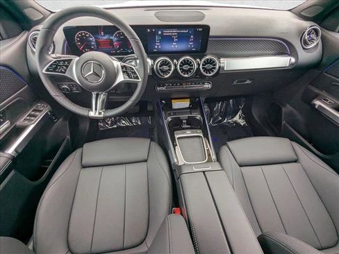 New 2026 Mercedes-Benz GLB 250 image 14