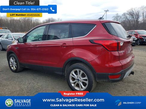 Used 2019 Ford Escape SE image 3
