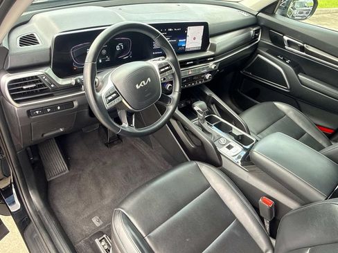 Used 2024 Kia Telluride LX FWD image 24