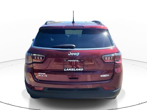 Used 2022 Jeep Compass Latitude image 6