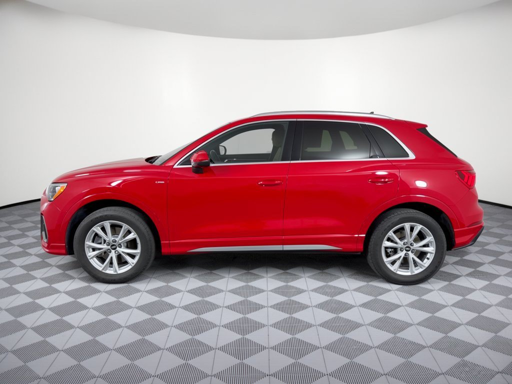 Used 2022 Audi Q3 2.0T Premium AWD/4WD image 2