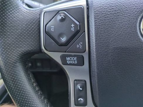 Used 2021 Toyota Tacoma SR5 AWD/4WD image 28