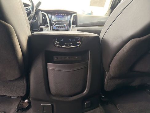 Used 2017 Cadillac Escalade ESV Platinum image 19