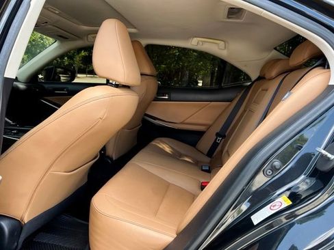 Used 2018 Lexus IS 300 AWD w/ Comfort Package image 16
