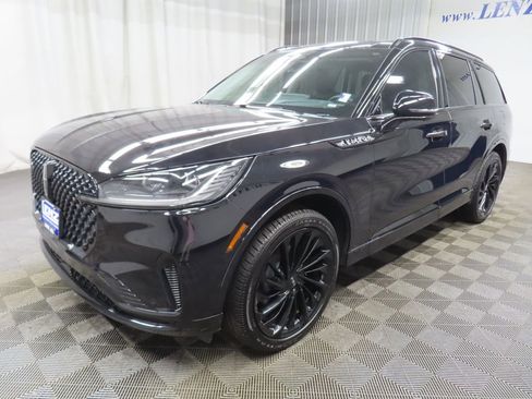 Used 2025 Lincoln Aviator Reserve w/ Jet Appearance Package image 7