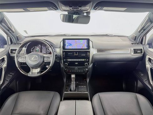 Used 2022 Lexus GX 460 Premium w/ Premium Package AWD/4WD image 16