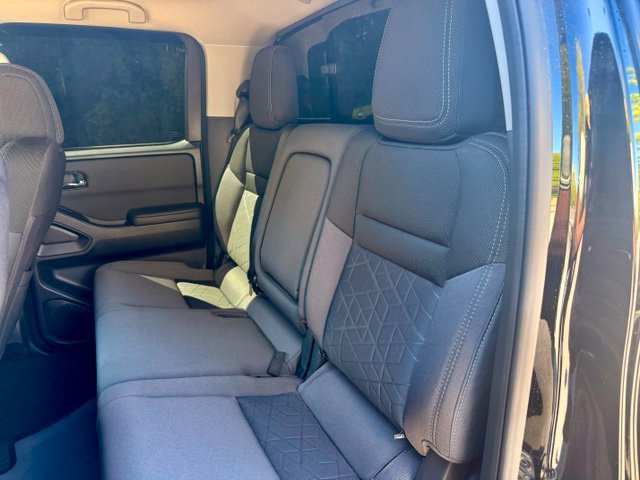Used 2025 Nissan Frontier SV AWD/4WD image 20