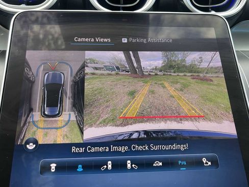 Used 2023 Mercedes-Benz GLC 300 4MATIC image 46