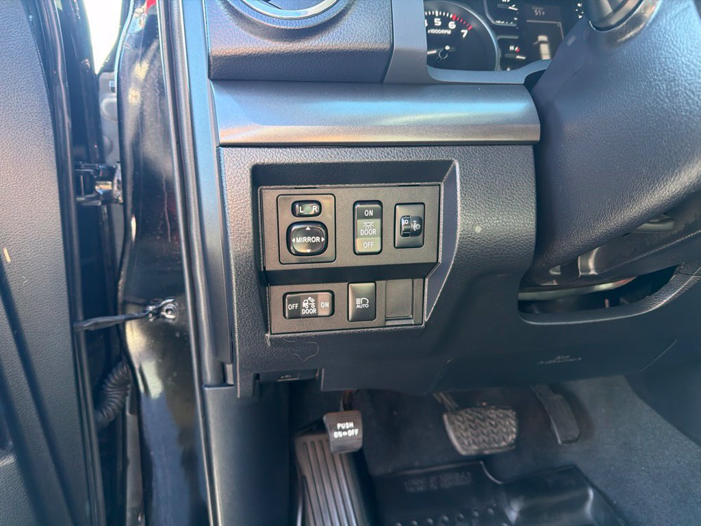 Used 2018 Toyota Tundra SR5 w/ TRD Off Road Package AWD/4WD image 22