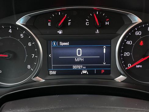 Used 2024 GMC Terrain SLE image 16