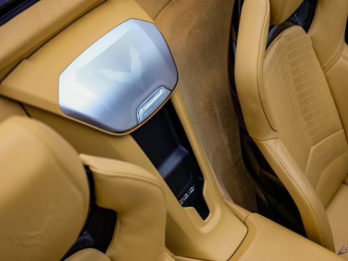 Used 2020 Chevrolet Corvette Stingray 3LT Z51 Performance P w/ 3LT Preferred Equipment Group image 59