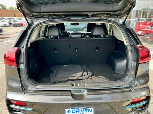 Used 2022 Kia Niro EX w/ Cold Weather Package image 7