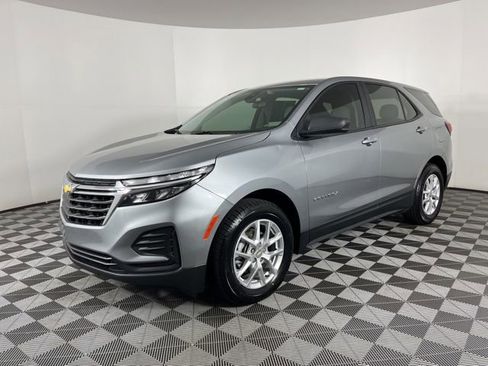Used 2024 Chevrolet Equinox LS FWD image 6